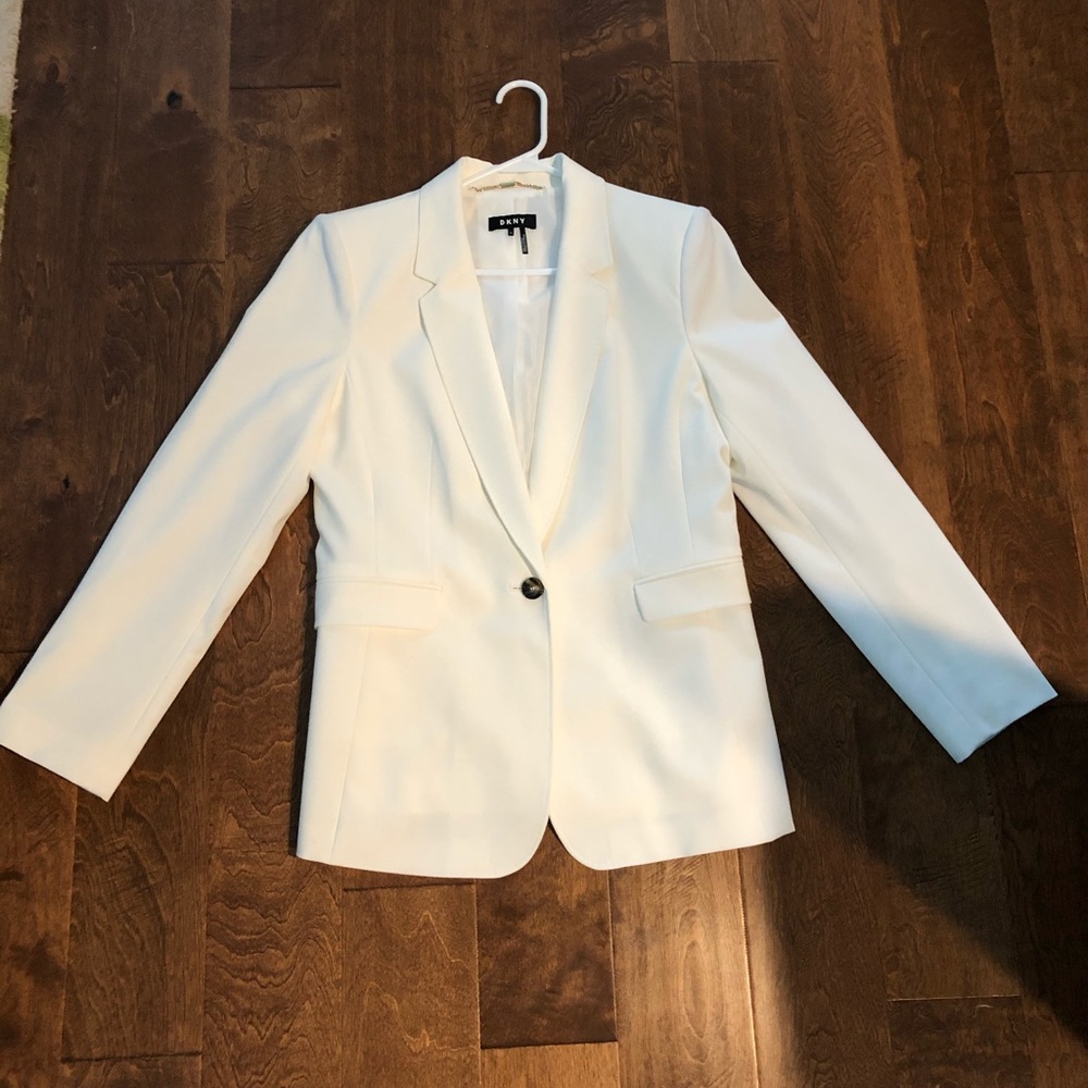 💙 DKYN Blazer size 10 💙